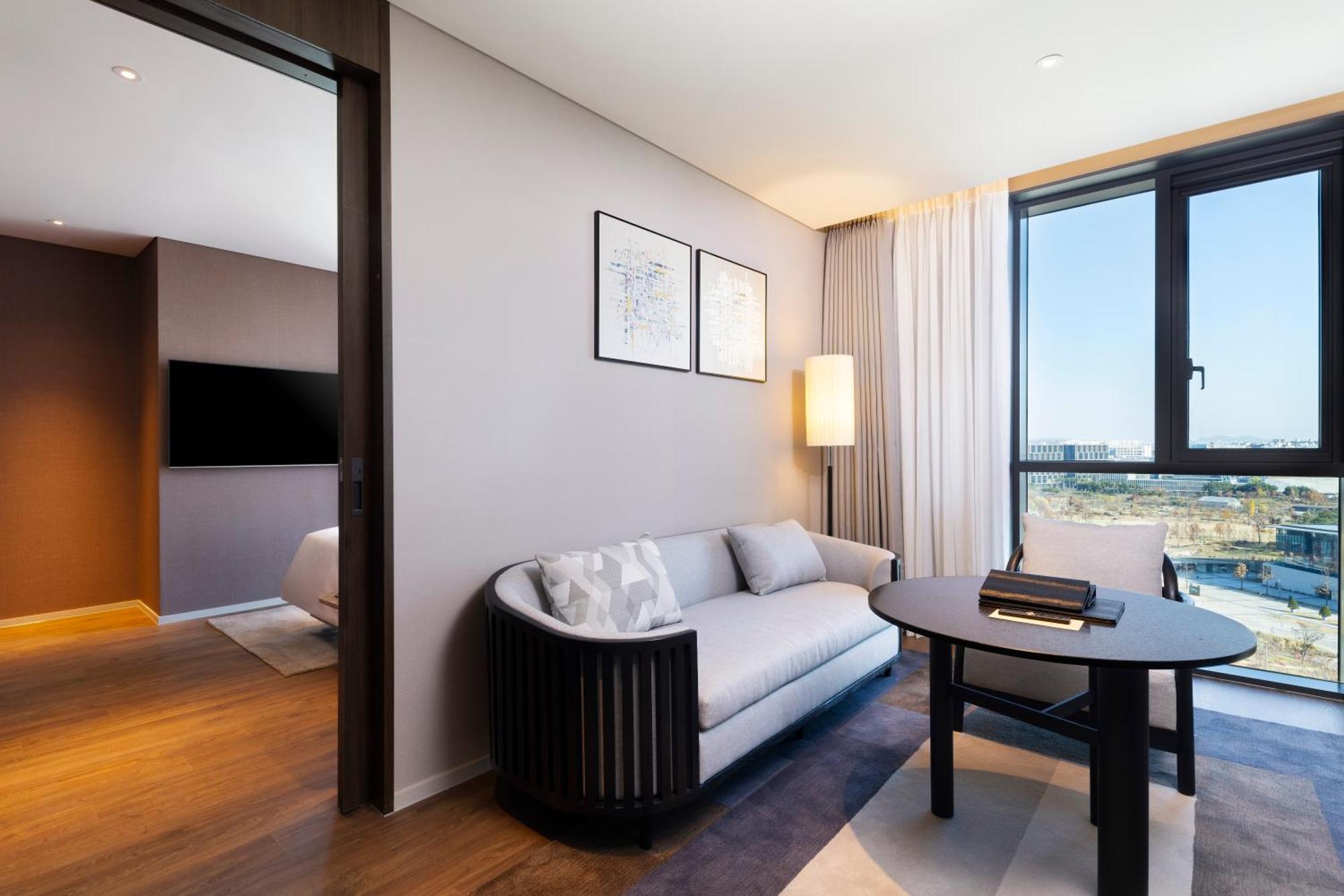 Mercure Ambassador Seoul Magok Bagian luar foto